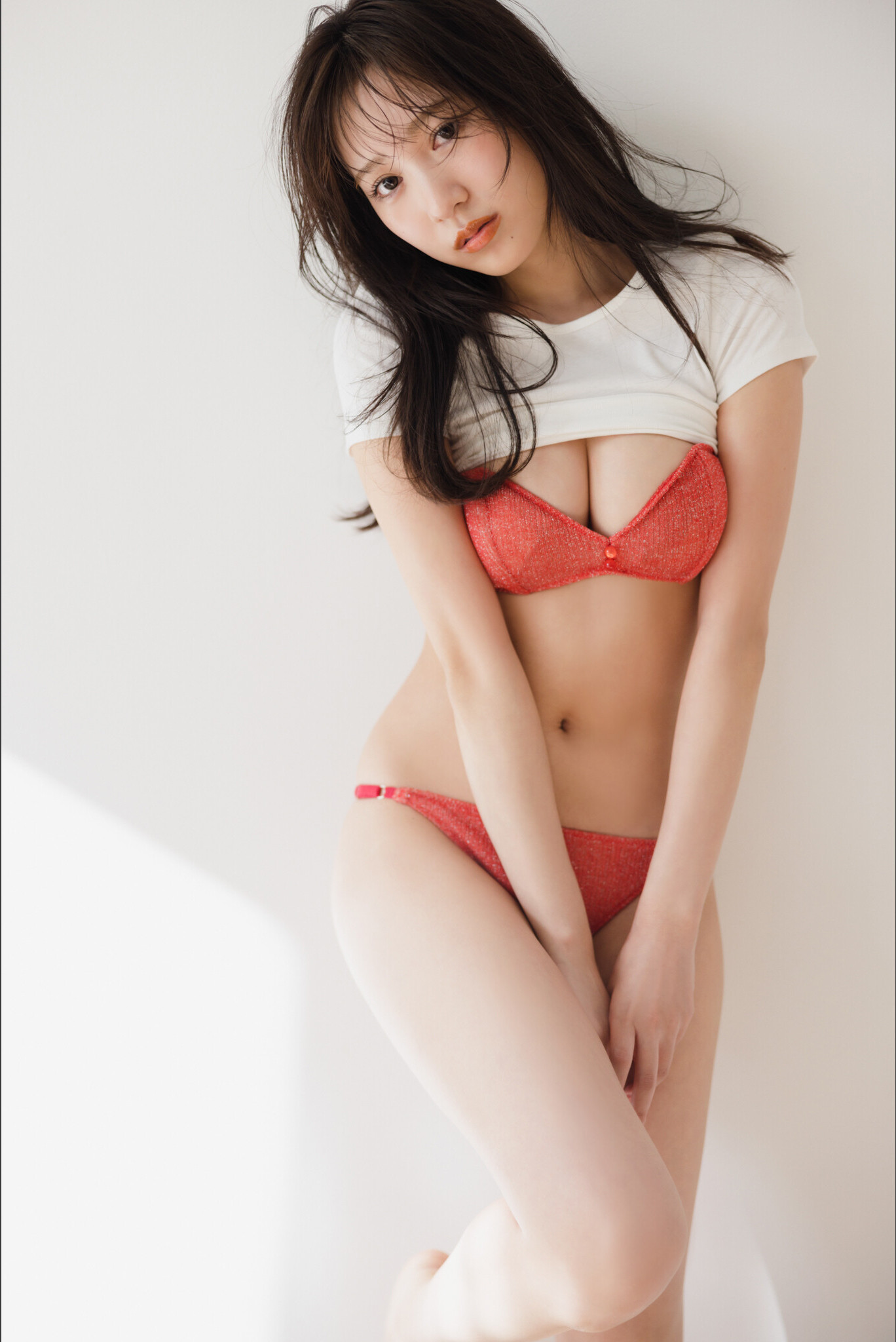 Sumire Yokono 横野すみれ, FRIDAYデジタル写真集 『悪魔的に小悪魔ッ!』 Set.02