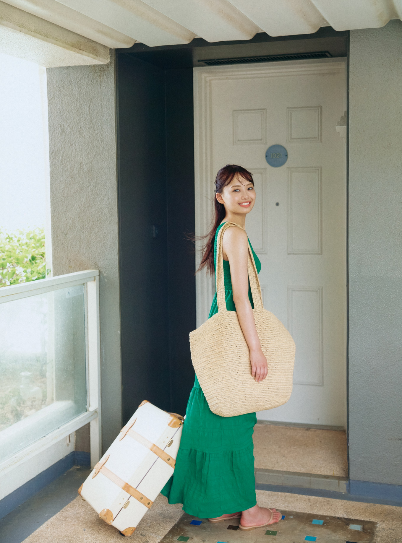 Hiyori Hamagishi 濱岸ひより, 1st写真集 『もしも』 Set.04