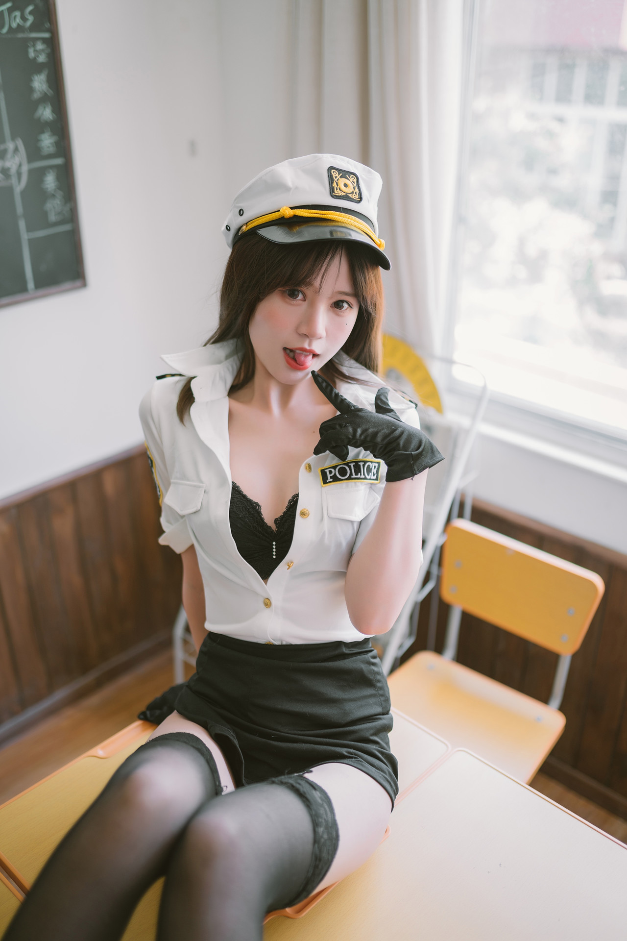 Cosplay 千反田鹿子 日常女警