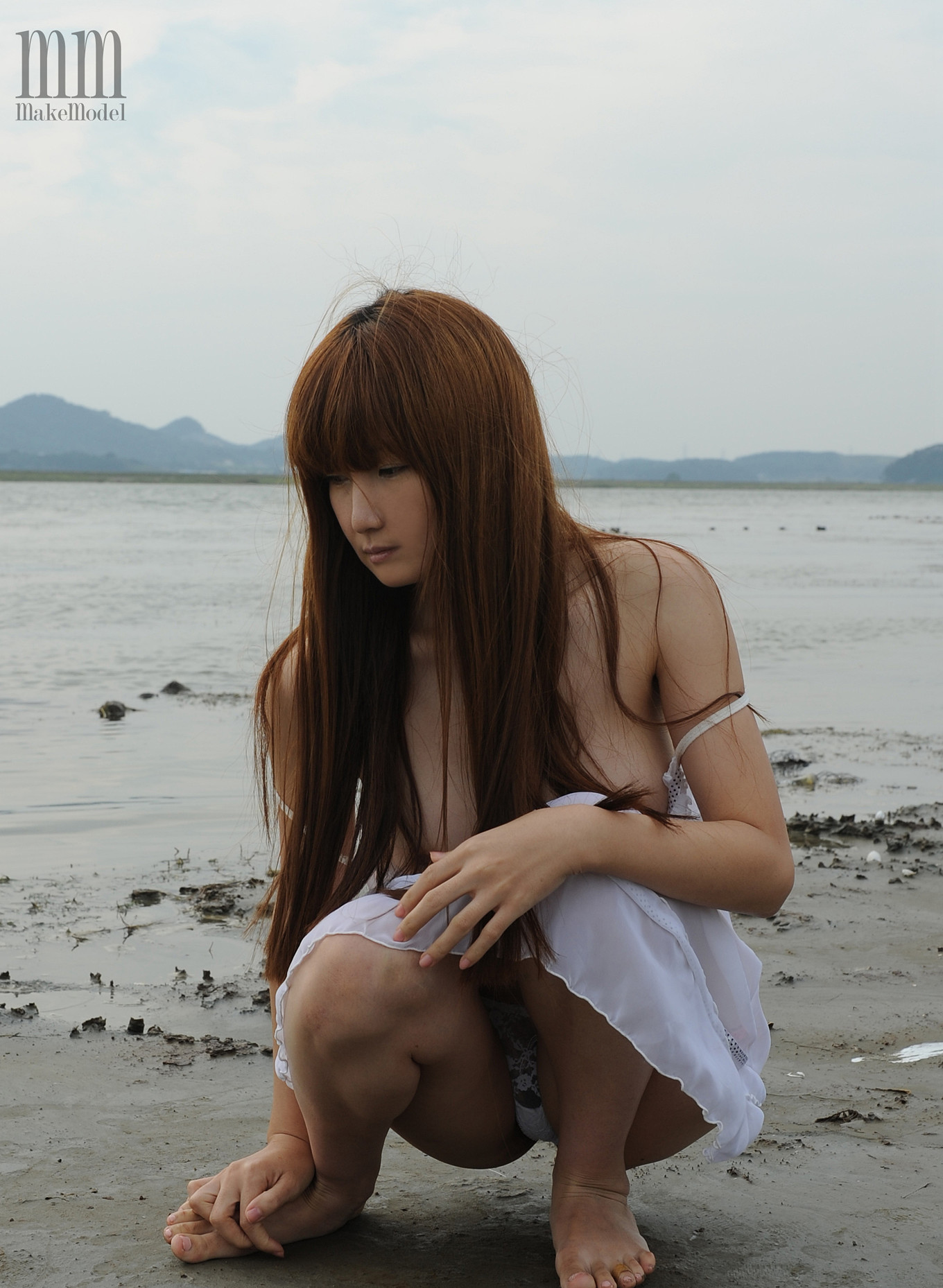 MakeModel Gahee 가희 – 강가에서 이러시면