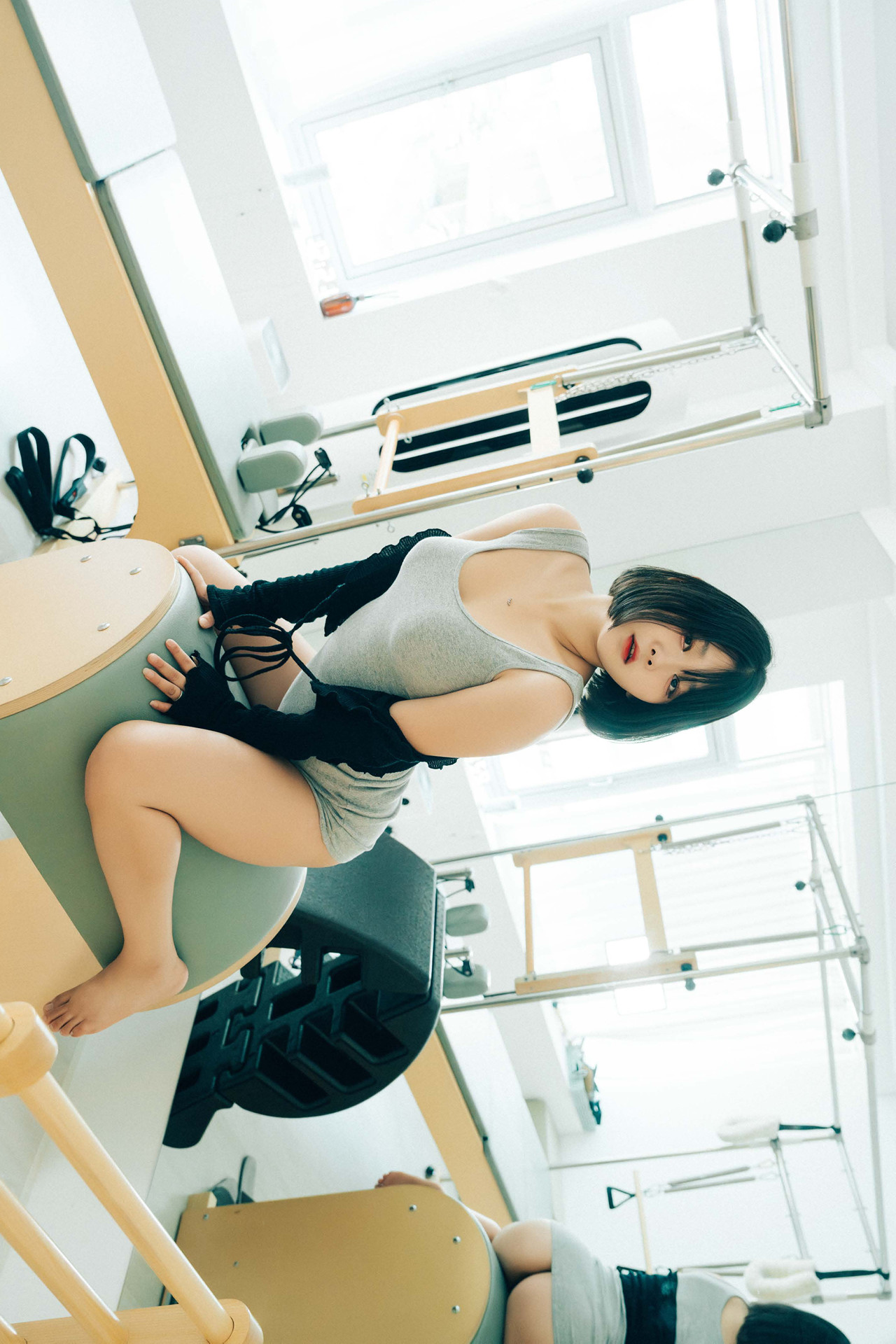 ZIA.Kwon 권지아, Haivia Photobook ‘Oily’ Set.01