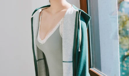 natsuki-satonaka-里仲菜月,-fridayデジタル写真集-『おとなっちゃん！-vol3』-set.04