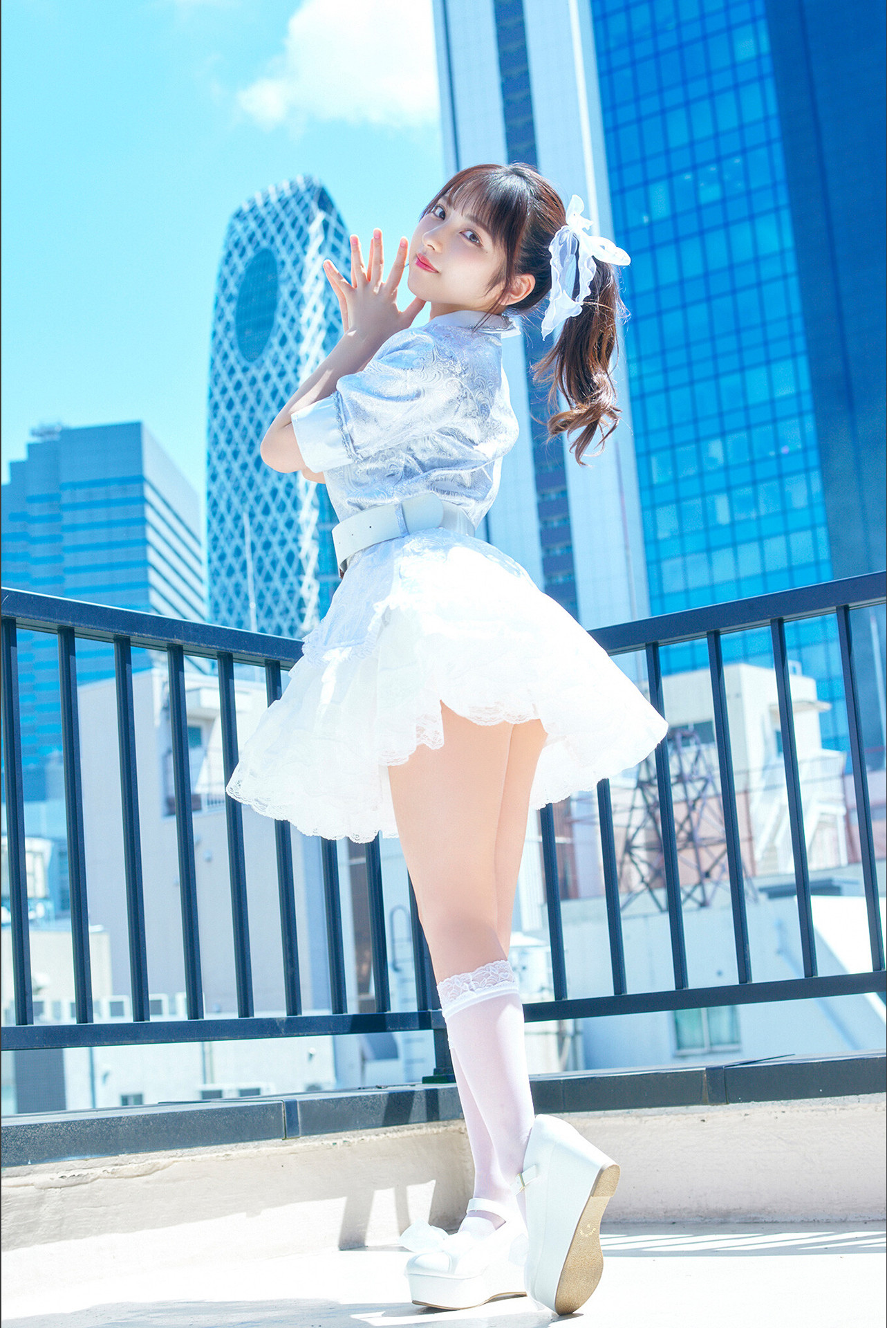 Toumi 十味, 写真集 「Off Mode スピサン グラビアフォトブック」 Set.02