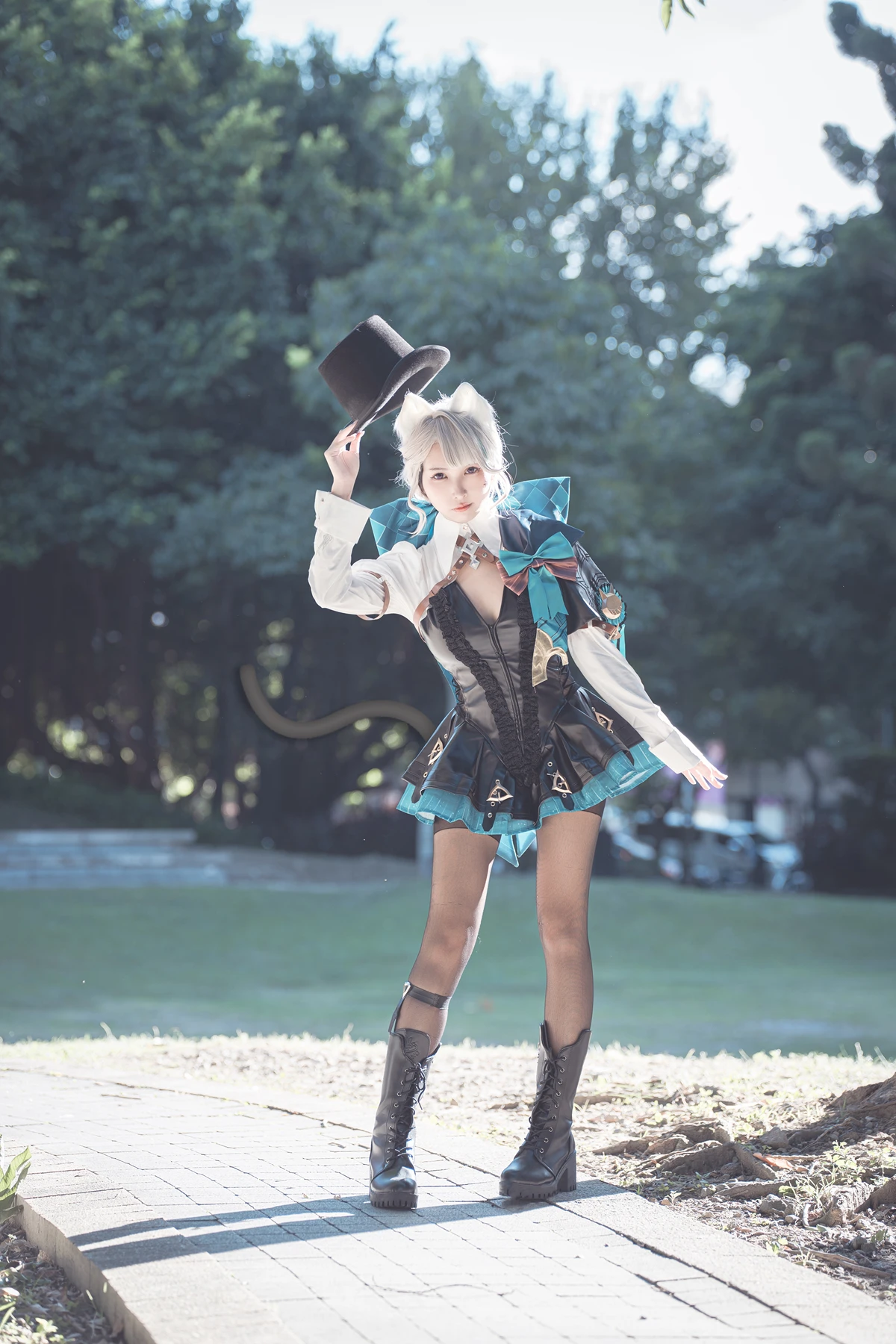 Cosplay 慕慕Momo – 聖女狩宴 御神子朱雀-傲嬌御姐全裸淫乳爆破！