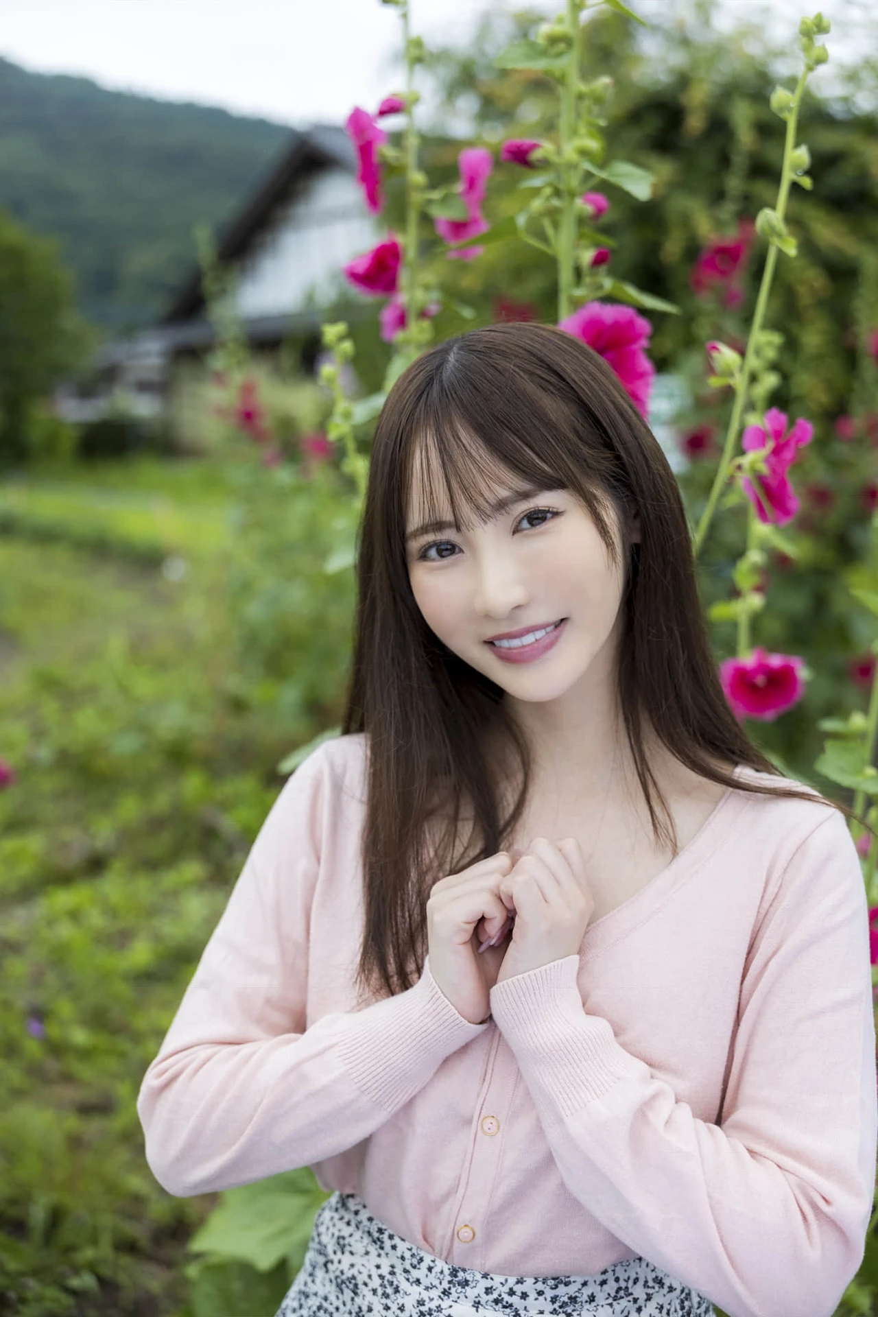 Rikka Ono 小野六花, 写真集 「あったまろ」 Set.02