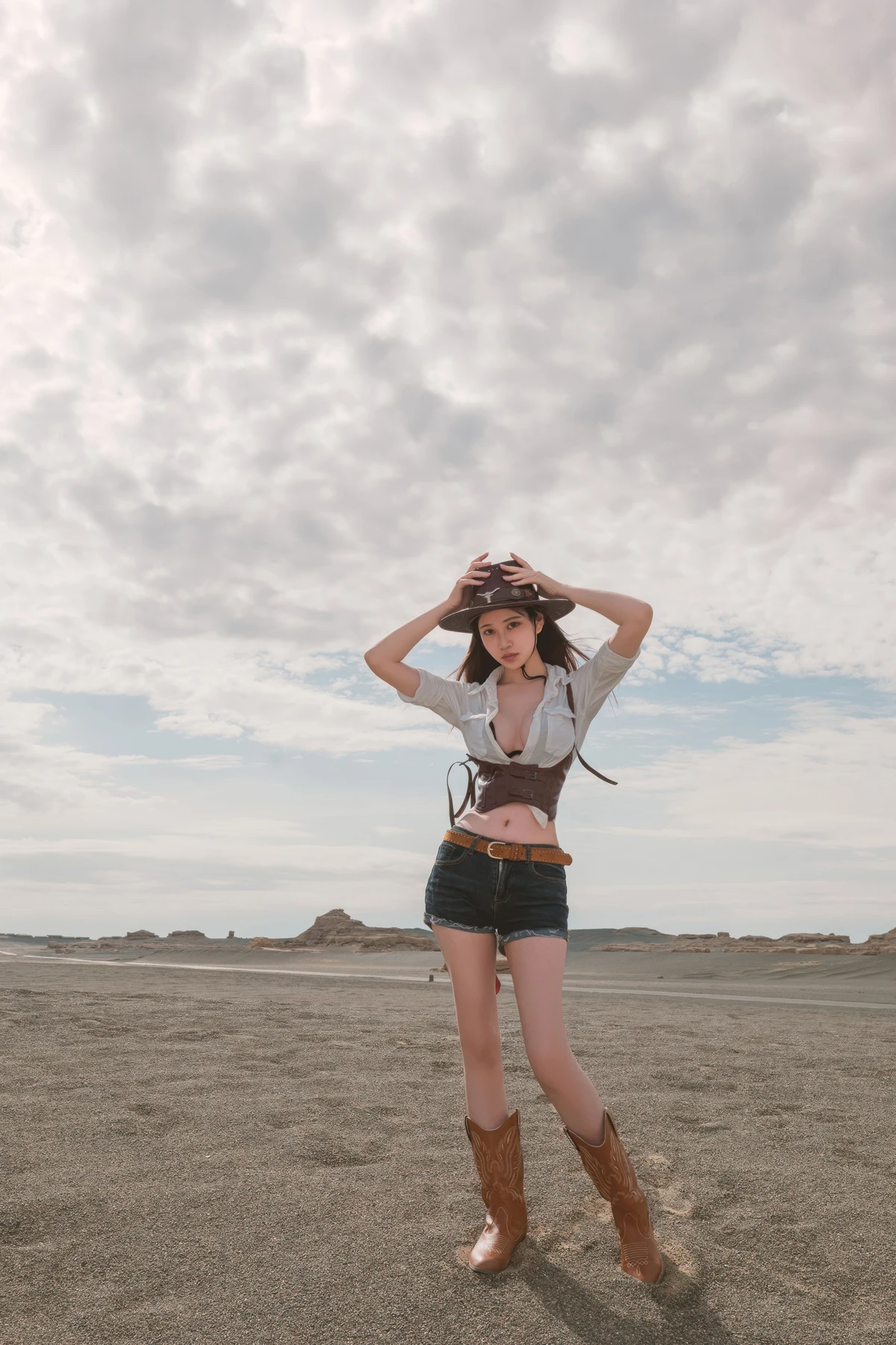 Cosplay 年年Nnian – 女牛仔